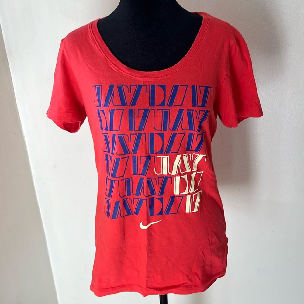 Nike T-Shirt